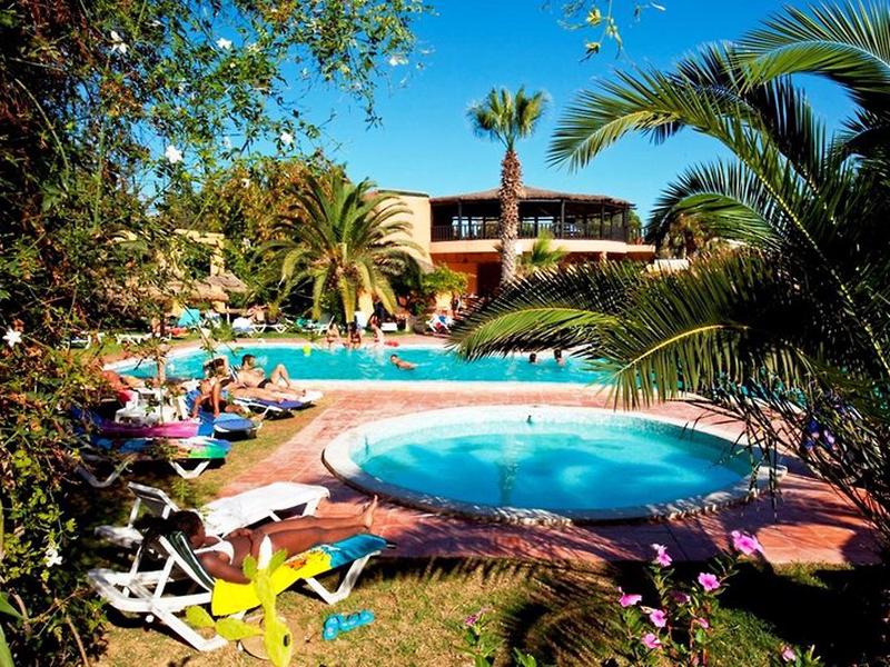 4BFB24E36AFBAF8C81C04DC256D3DC0D