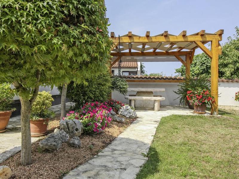 CA1308BED5AAEBBB8DBB7AAF559849D3