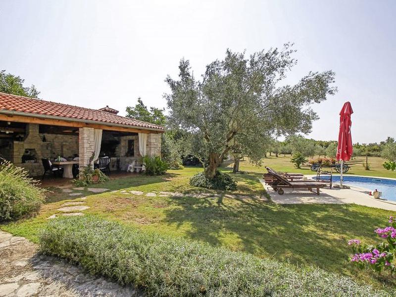 C1D71A2C174AE75AECC33F75AF77397E