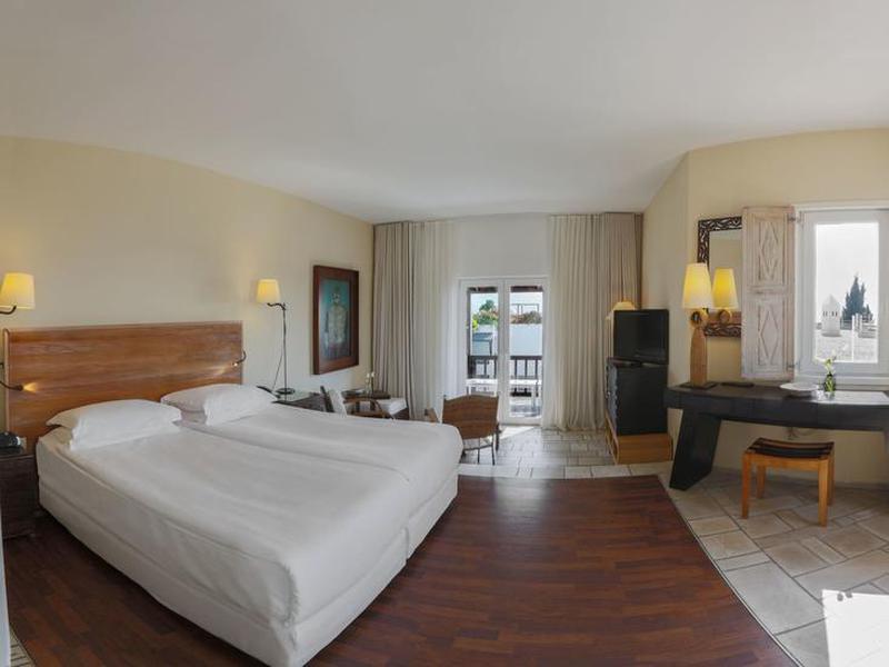 0FB00DCEF7B97FF80A3F7D0E1A2ACB88