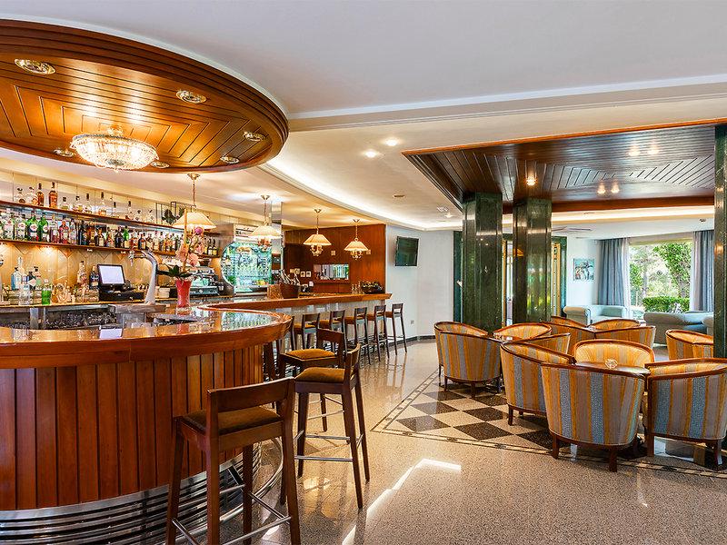 27571ED8E8F1DA4449CC89BBEC53A241