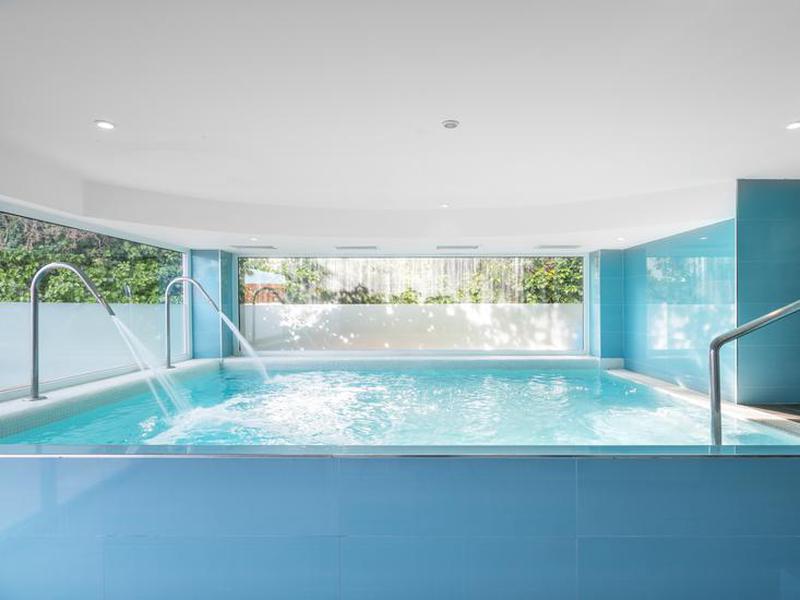 9ECD8E9773EF7F78A0F750057B1CB618