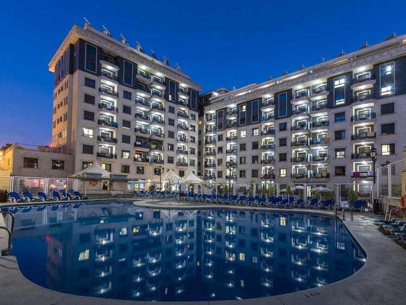 BB55CF1DE33F852BD5A384AE38B5A82C