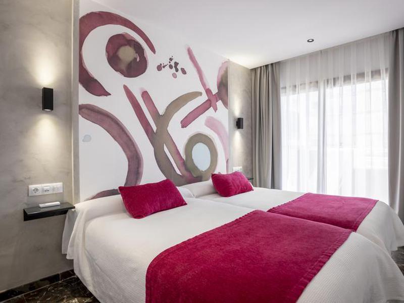 C9586CEFEFA4DD4125C3622E743F5531