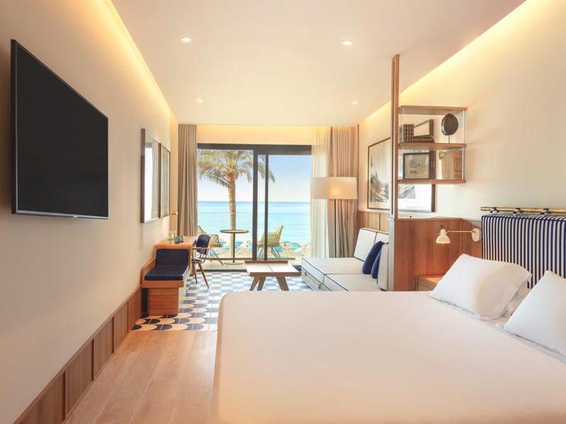 7962B7986BEACD35E61C3B73F987C284