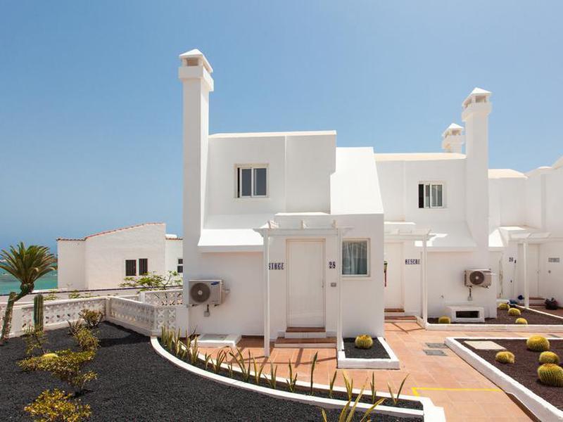 8715BDE7256D9439952C6B2952067178