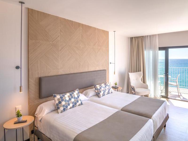 F0A9E656FAAB5DE65104D989C95FF9C1