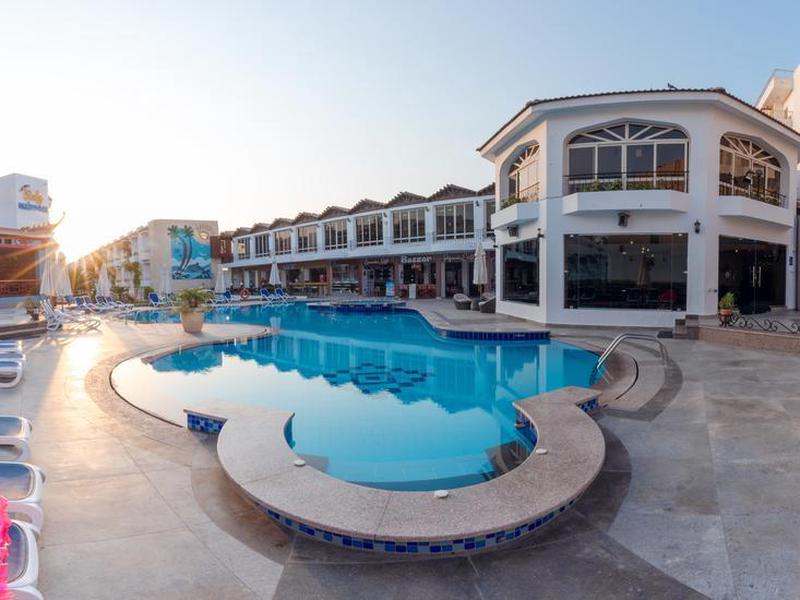 Minamark Beach Resort