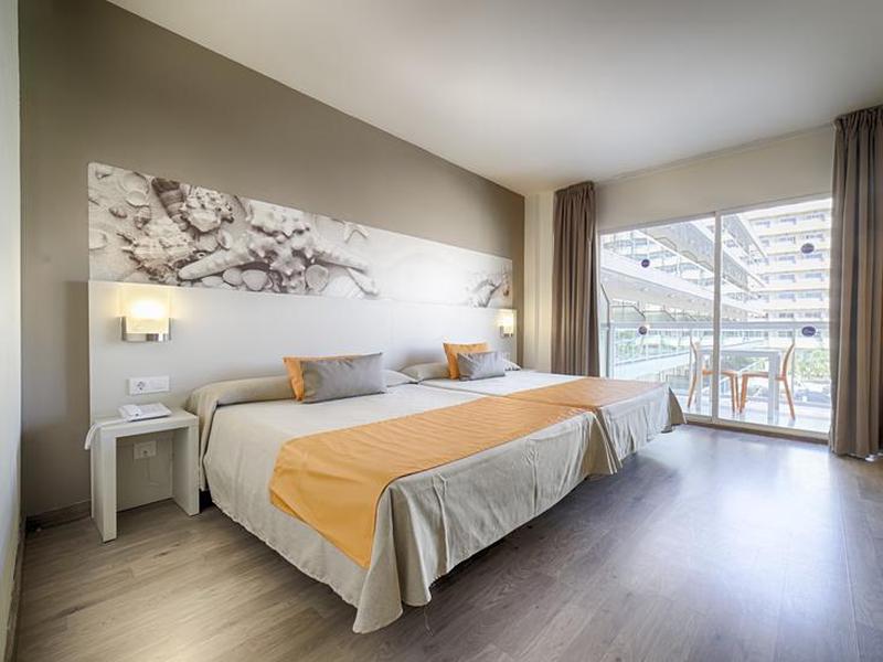 AC70DBDF5FE0B2148E4AD9177231FC92