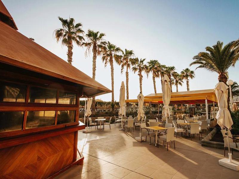 749F49AACD9FE03FB2D28AE494C9085B