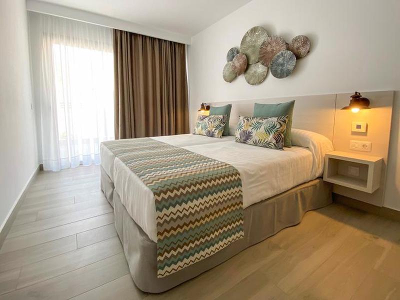 BF08EA397D39E0FD5B102CC13389ED03