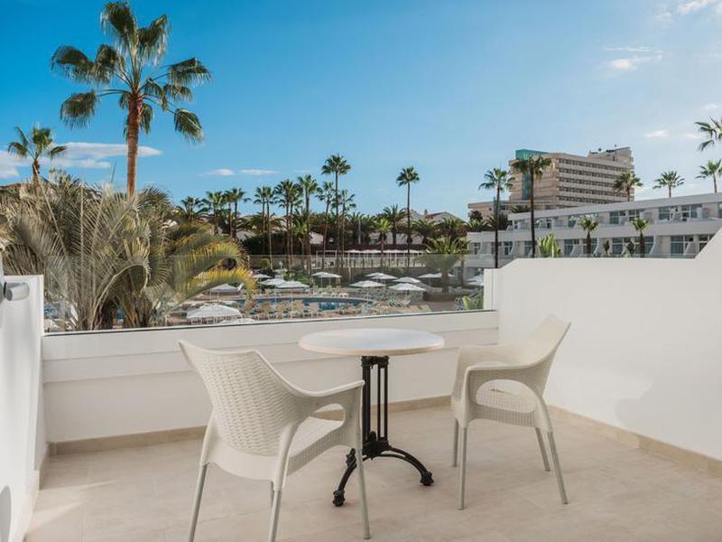 1E6AFF6D8685C8620E4F3B77146D9C04