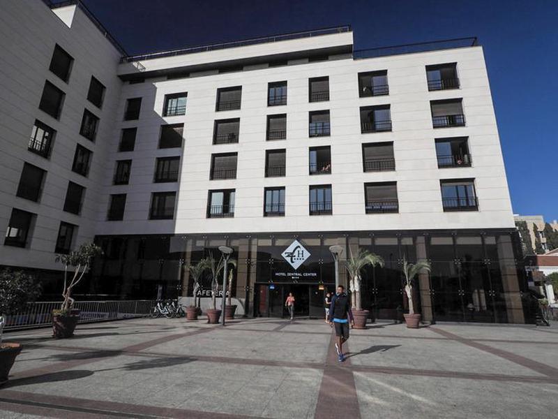 2267D6BA305636A33BFD97F8D9DDF2AC