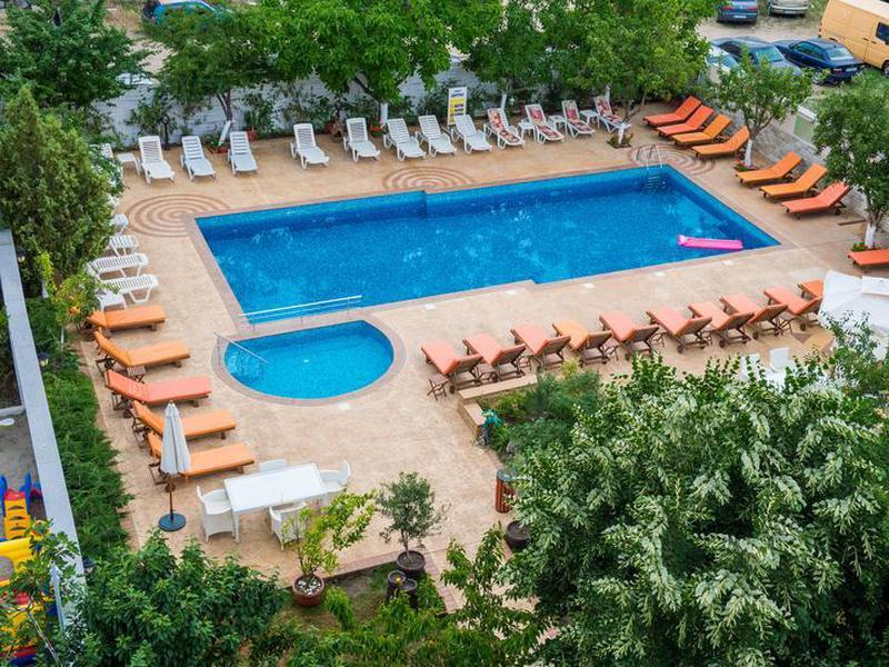 DF002AA3369087F8AFE9473F282141E9