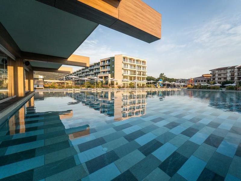 2EF453FBE7D2F4F7365DA20B48A9276B