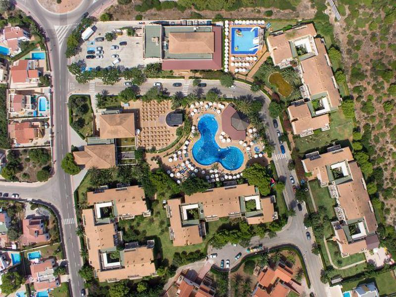 17FAD2127D3F0B28928499F14F901180