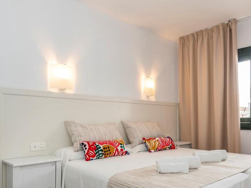 BA886F7109D3897E0947F34D8AF7E90B