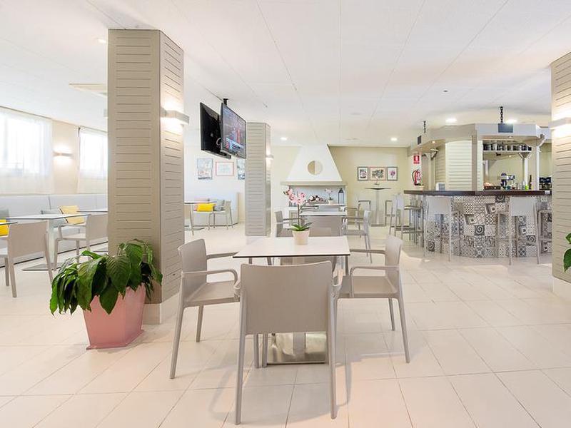 810F1619367421BD3460E223AB6854EE