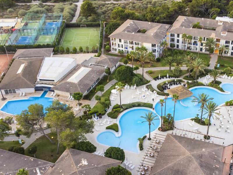 4C6CB68E906DE154BDBBE9DB62D925E1
