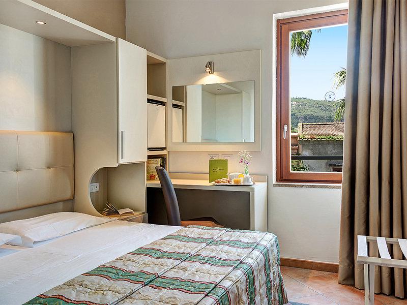 DB99BBEEB6A92A758B89F73C4EC3449F