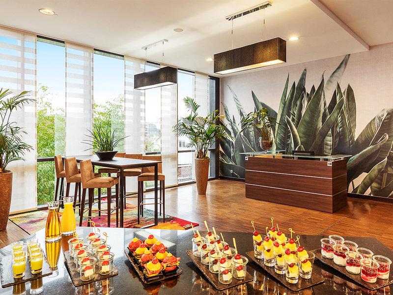 BFCB8C58E685794661104AC44E2E3EDE