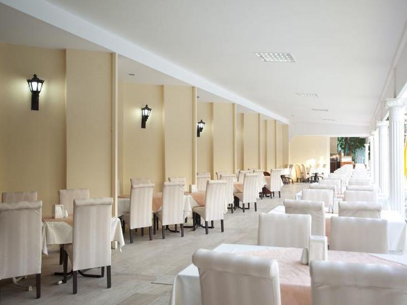 Monte Carlo Hotel