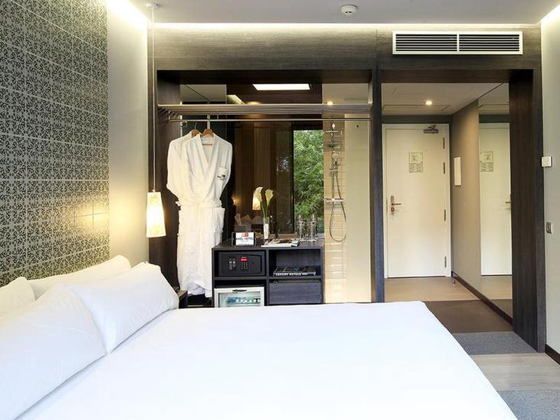 A7BBAF430964164FF2B2569257B41DEB