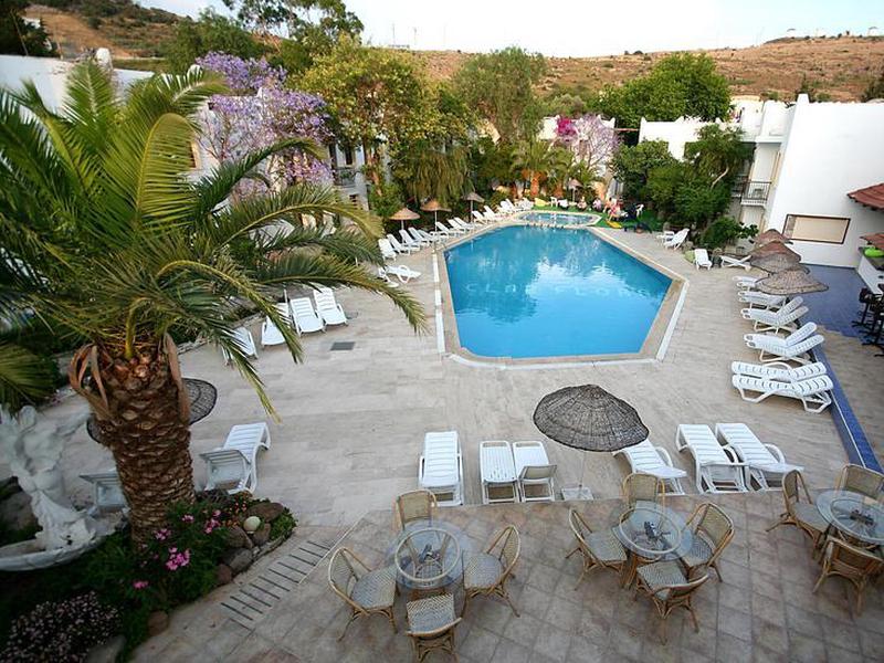 C4B743E6D9084C0F0D171599BEBE3C8A