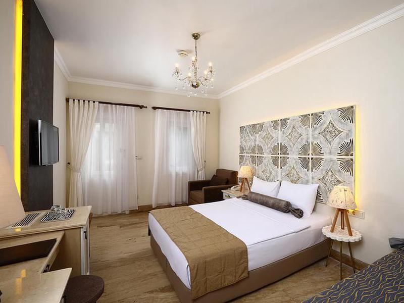 B05C5B60D5EE4AA54611F3DA2176057C