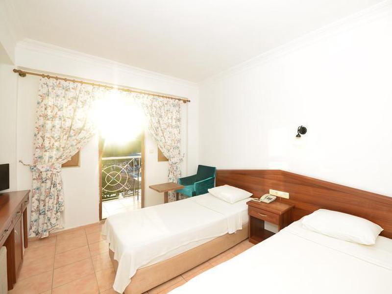 70C997D155E82BCEA52FF2E05BE9B12E