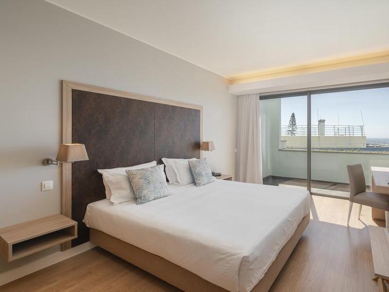 3DC55713B56D21534C2BFCF1C5E970B2