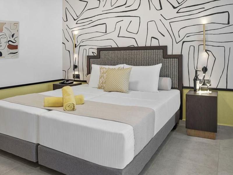 9DFF2404A1C11748CE6400B2B02E10D2