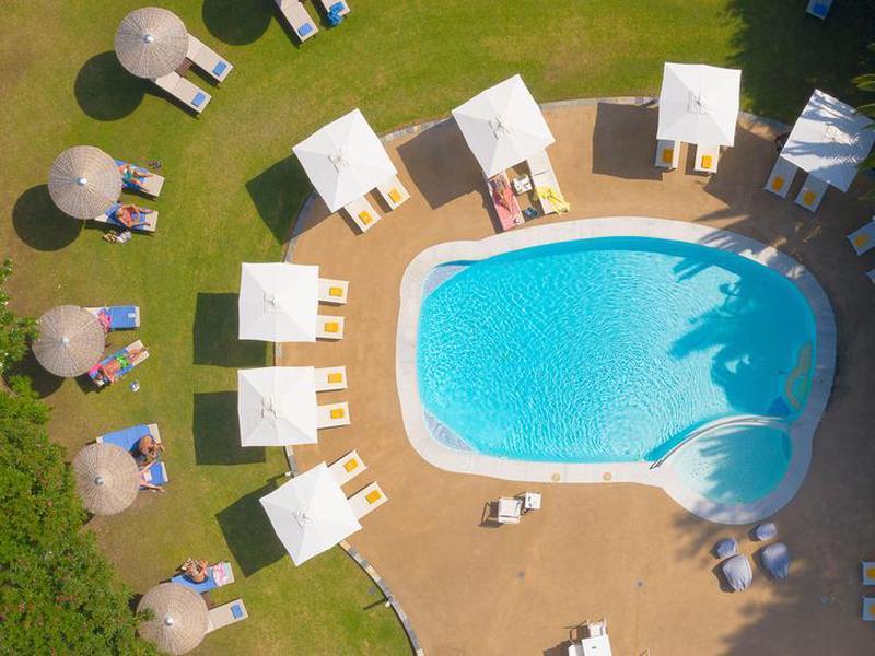 63CB1390B3CDCDF5D607FCFC9A243240