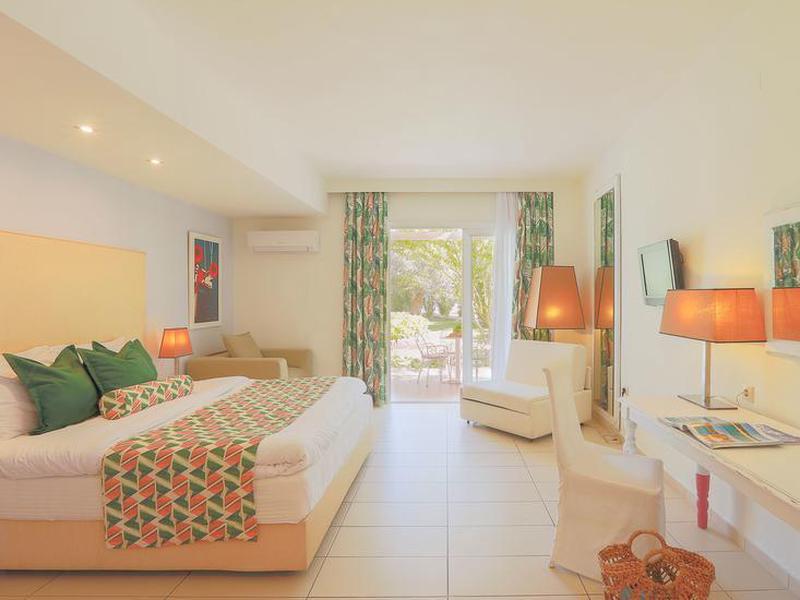 DF76C0A120F8648F2ADA145D15A9B563