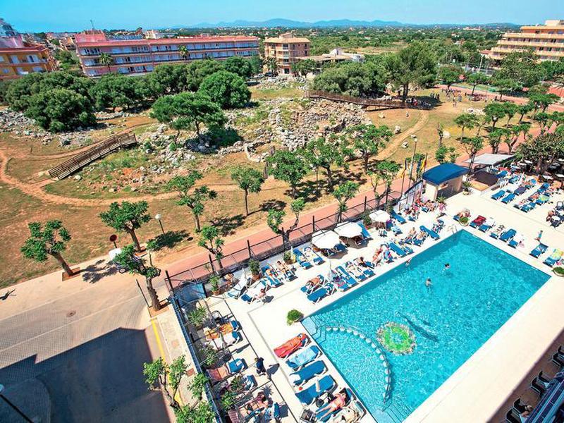 AFB0E1E50E9A0C6035D99A3DF39661B4