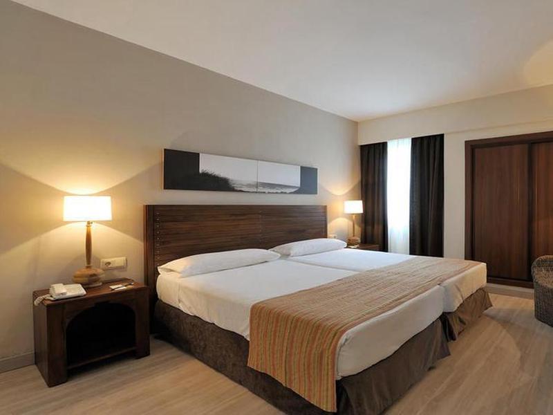 1AFEEC151928DBCD7C860515BDDC5323