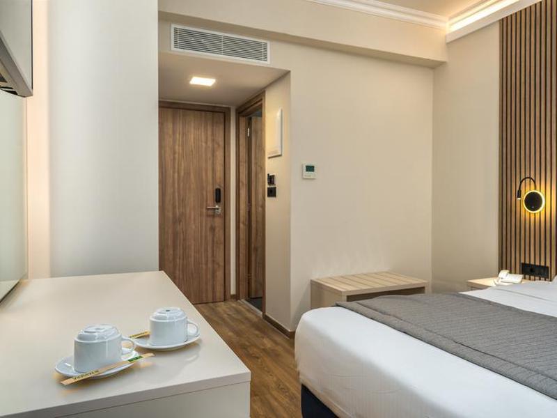 7A517DD3E41F1C5484A7AAABA7F39DC8