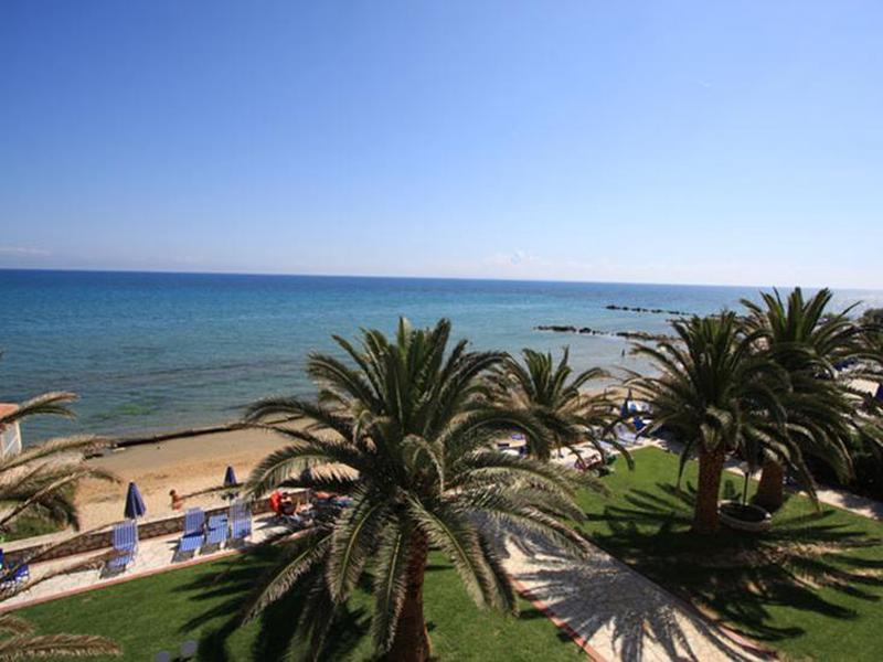 5AA51DD7CDD19226272B37B9B25D221B