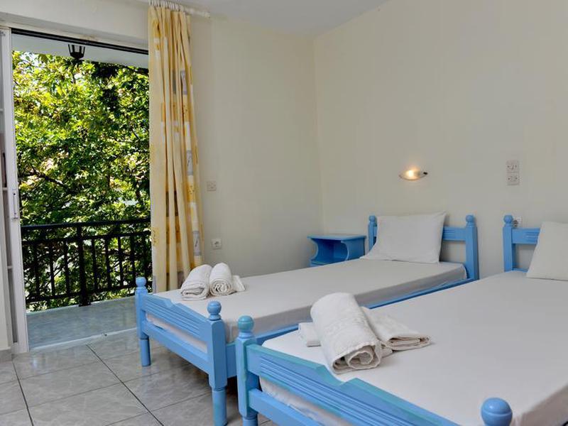 EE734500A129888348C75A28A4FF9261