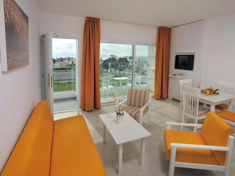 066F921B0766E3E2A1BBE1DE0EE9D73A