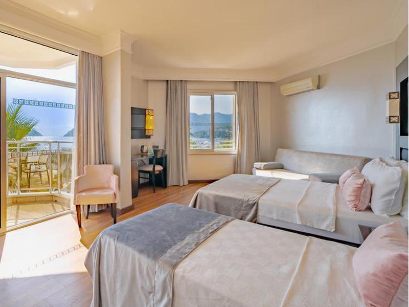 Prime Beach Hotel
