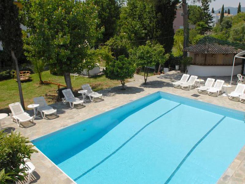 416C9565921C1B94652F9E65E9DE3D70