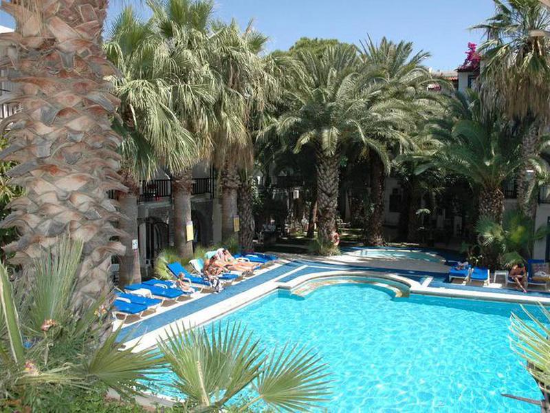 CEE9BCFF422E1A78A4FF4A74A560EFB6