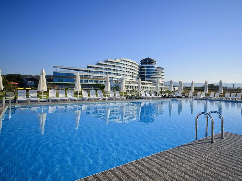 Limak Lara Deluxe Hotel