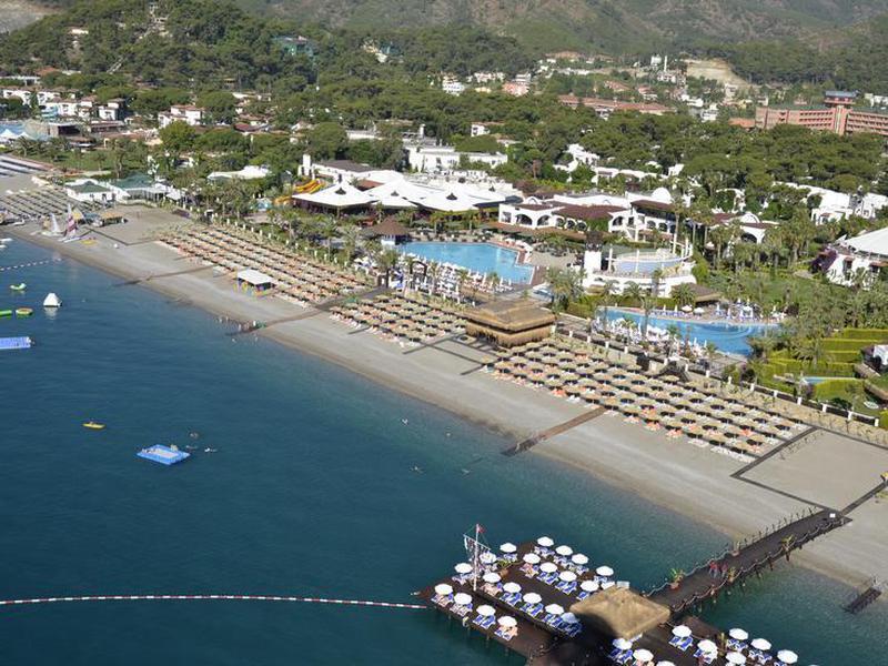 Rich Melissa Hotel