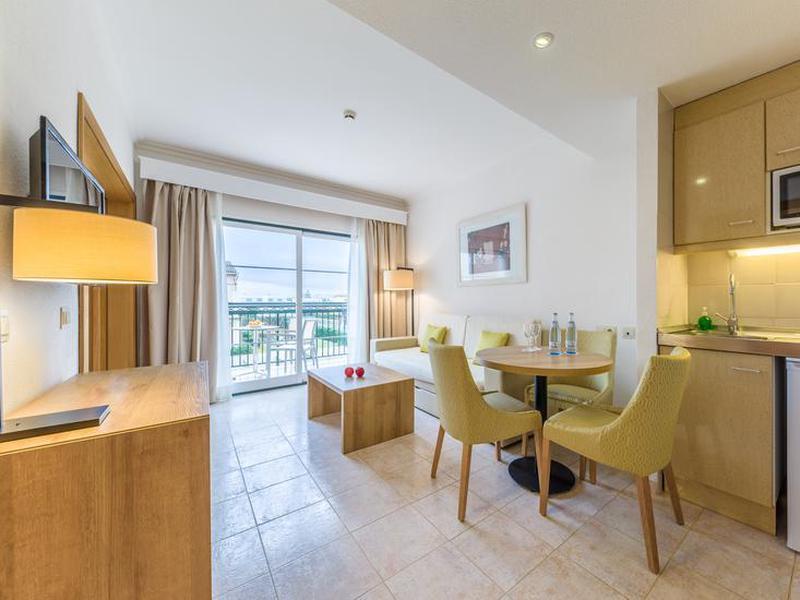 DC0AC6034A4960ED6B04095346D53419