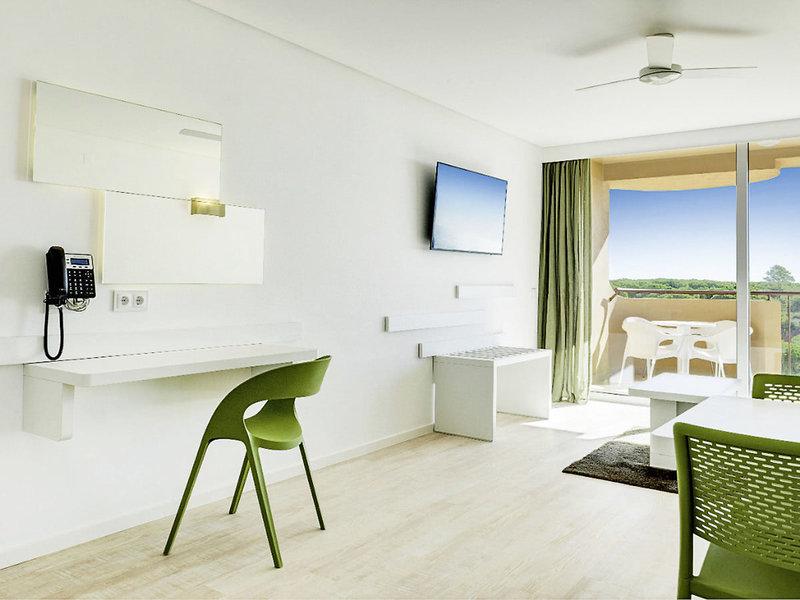 B5E3F3B8525A849401E88003DBE529E0