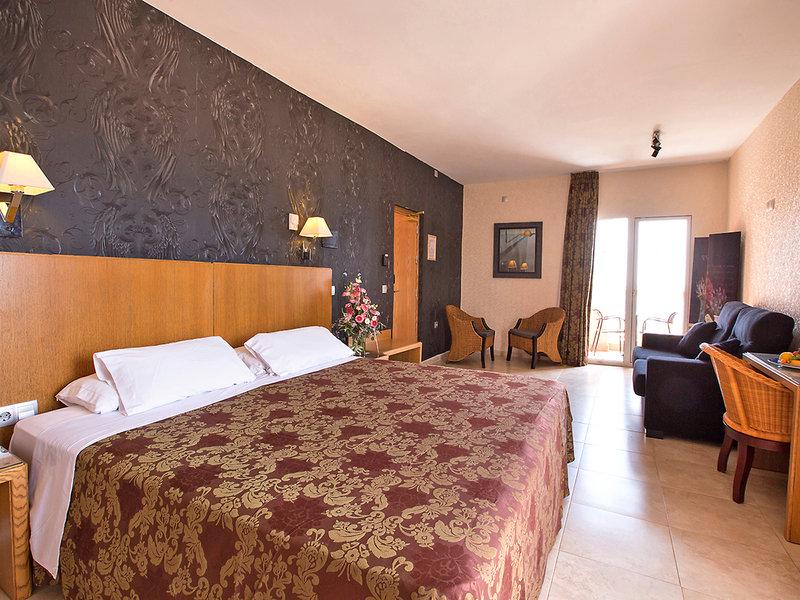 B900D12C053EE392480312B000B558A4