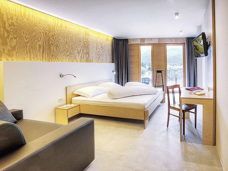 CB2DA4C1DE0B115538B2065912D69CD7