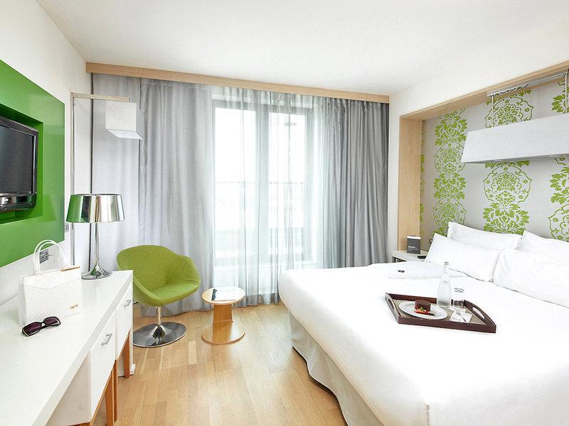 C1E5F8A2C2027037AAA422B6F1A9BFD4